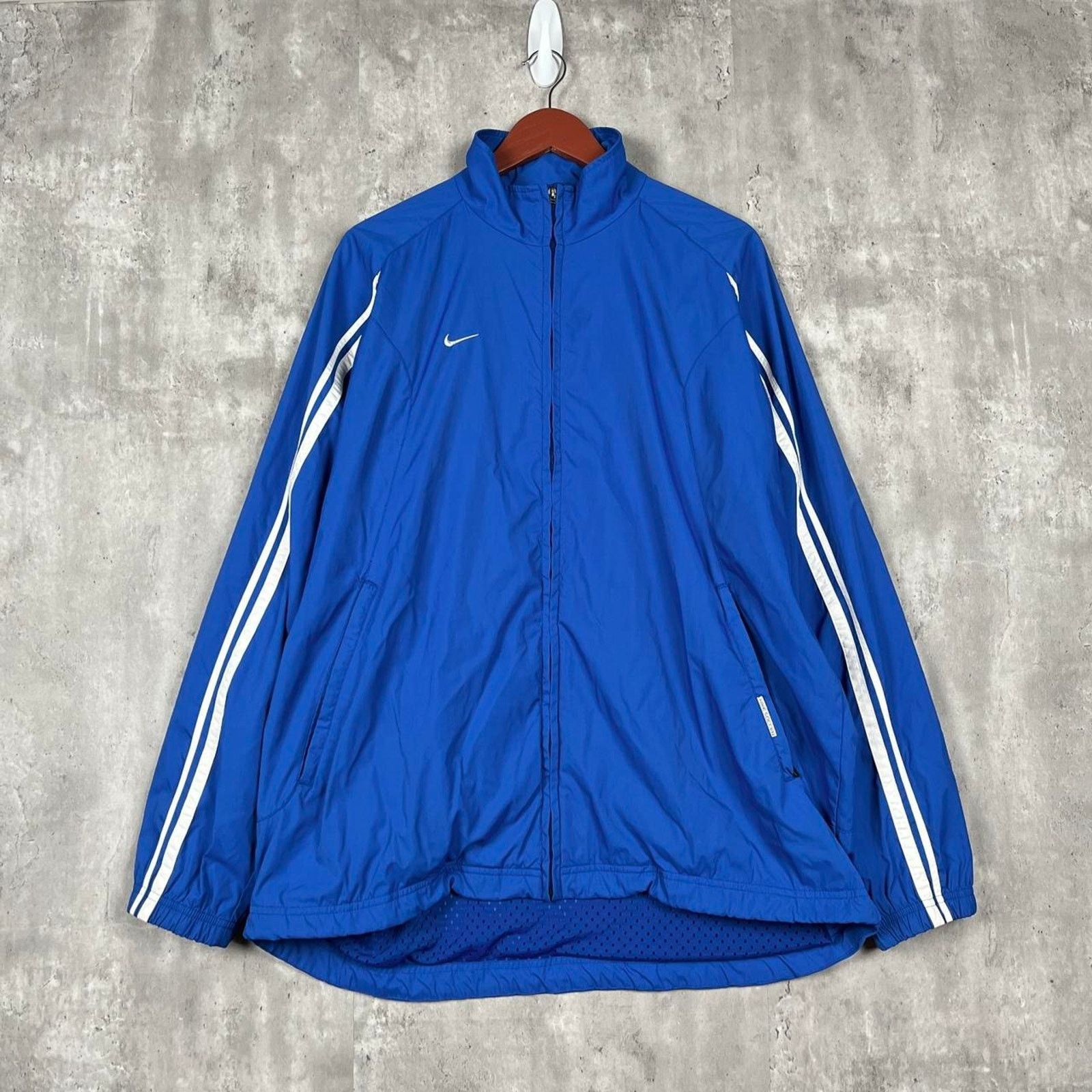 Nike × Nike ACG × Vintage Vintage Y2K Nike Silver Tag Windbreaker Jacket Size US L / EU 52-54 / 3 - 1 Thumbnail