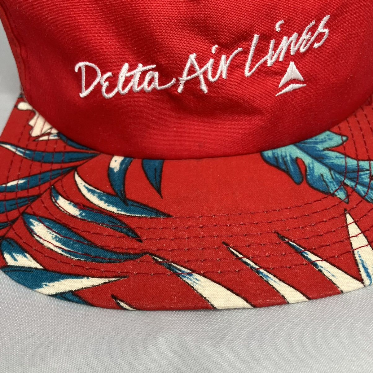 Delta × Vintage Vintage Delta Airlines Red/Floral Snap Back Hat OSFA Size ONE SIZE - 4 Thumbnail