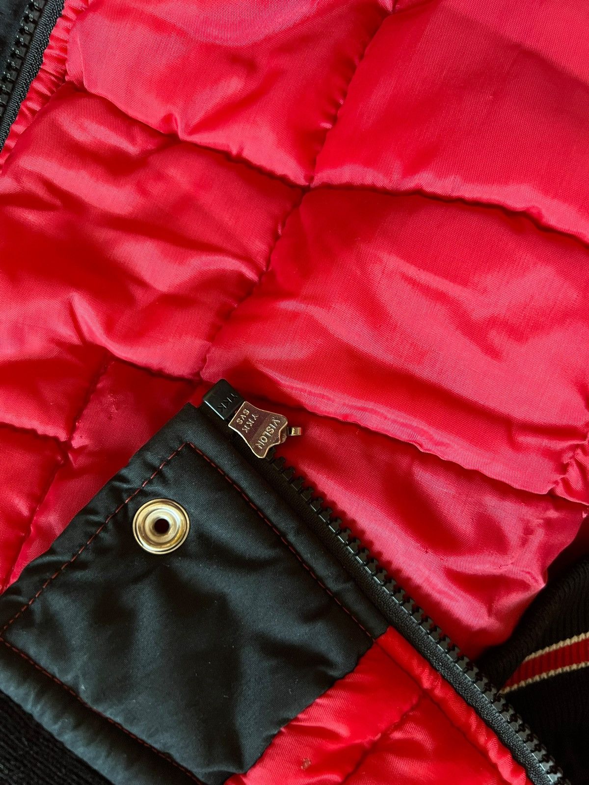 NBA × Starter CHICAGO BULLS VINTAGE HOODED JACKET NBA STARTER BOMBER Size US L / EU 52-54 / 3 - 9 Thumbnail