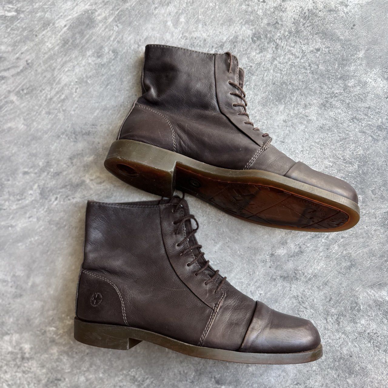 Dr. Martens Dr. Martens AW004 Leather Lace-Up Boots Size US 9 / EU 42 - 2 Thumbnail