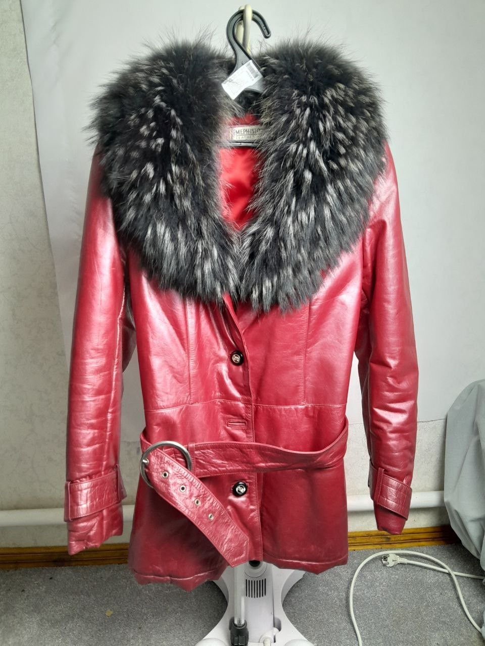 Mephisto Mephisto red leather women's coat fur fox size M Size M / US 6-8 / IT 42-44 - 9 Thumbnail