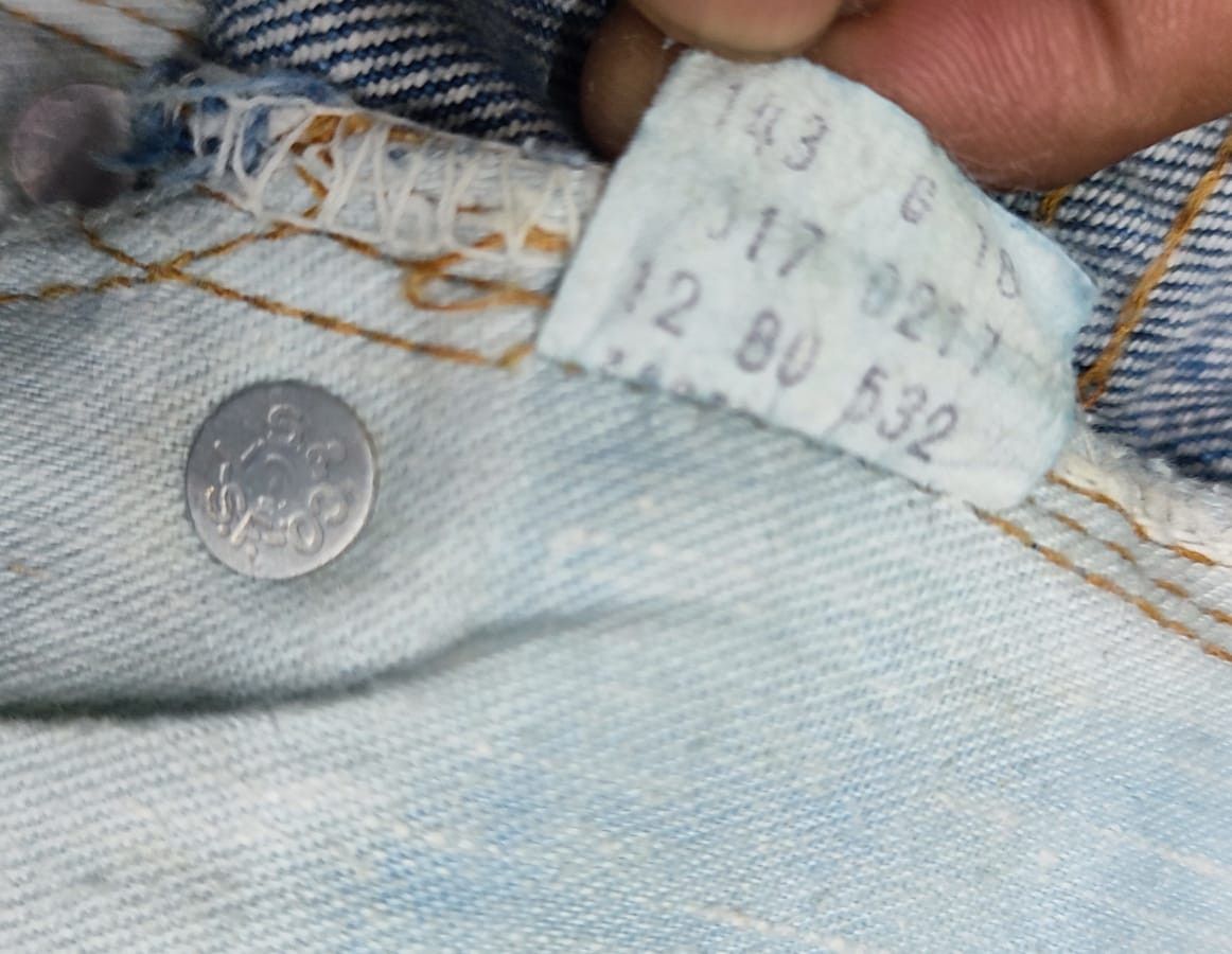 Levi's Vintage Clothing DISTRESSED LEVIS 517 BOOTCUT NO'8 Size US 31 - 25 Thumbnail