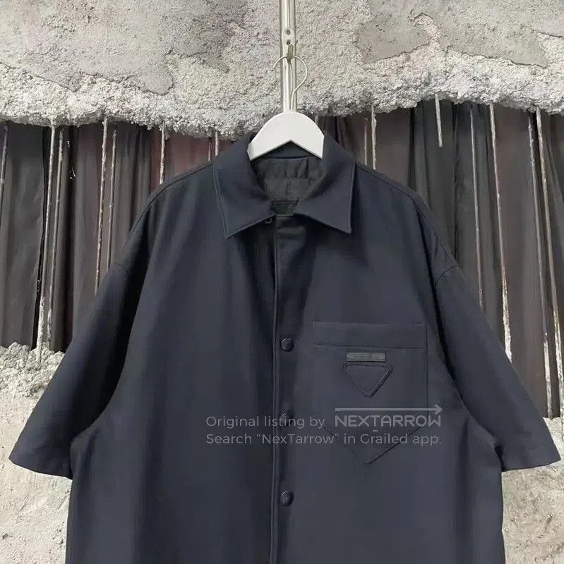 Prada Prada Black Wool Logo Short Sleeve Shirt. Size US S / EU 44-46 / 1 - 3 Thumbnail