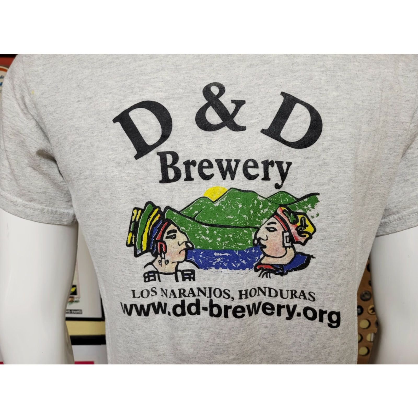 Vintage VINTAGE D&D Brewery Lodge Restaurant Los Naranjos Honduras T Shirt Medium Size US M / EU 48-50 / 2 - 4 Thumbnail