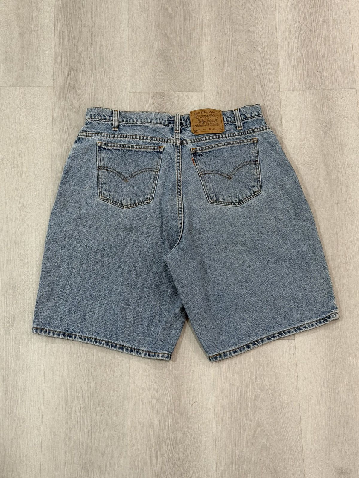 Vintage 90s Levi’s 560 Orange Tab LightBlue BaggyJean Shorts