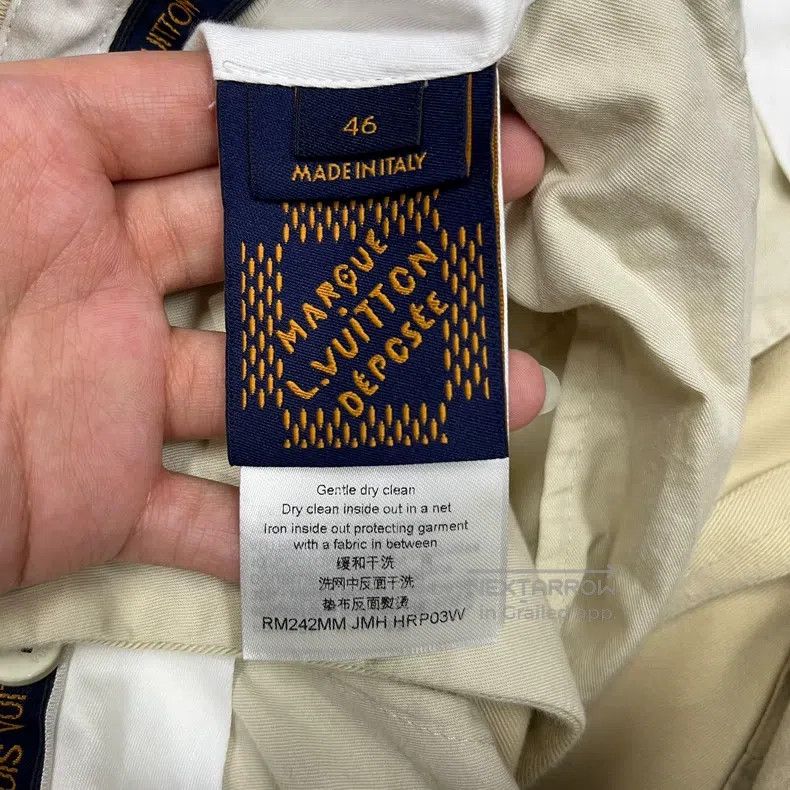 Louis Vuitton Louis Vuitton size US 46 24 new beige mid-rise button-down Size US 30 / EU 46 - 4 Thumbnail