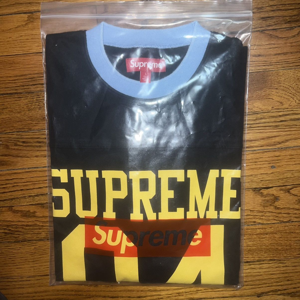 Supreme Supreme Split S/S Football Top Black Size: L Size US L / EU 52-54 / 3 - 2 Thumbnail