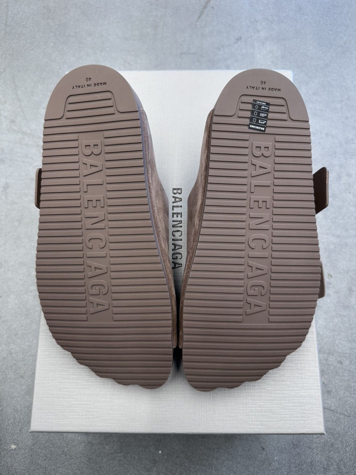 Balenciaga Balenciaga Brown Suede Sunday Sandals Size US 7.5 / EU 40-41 - 8 Thumbnail
