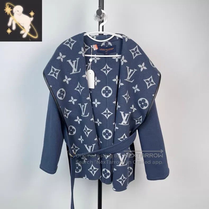 Louis Vuitton Louis Vuitton Blue big old flower full print bathrobe shor Size XXS / US 00 / IT 34 - 1 Thumbnail