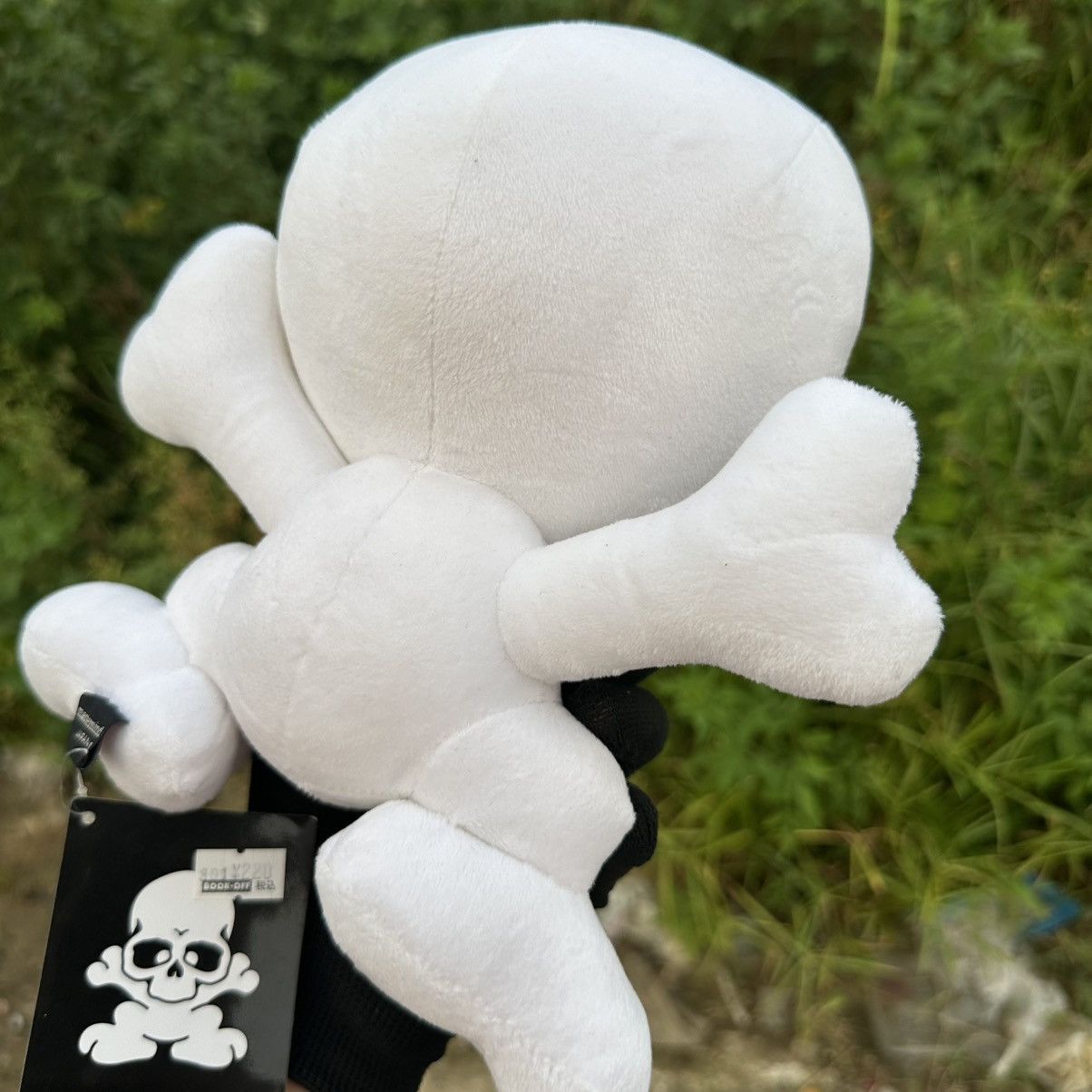 Mastermind Japan Mastermind Japan Skull Plush Rare Archive Collectible Size ONE SIZE - 9 Thumbnail