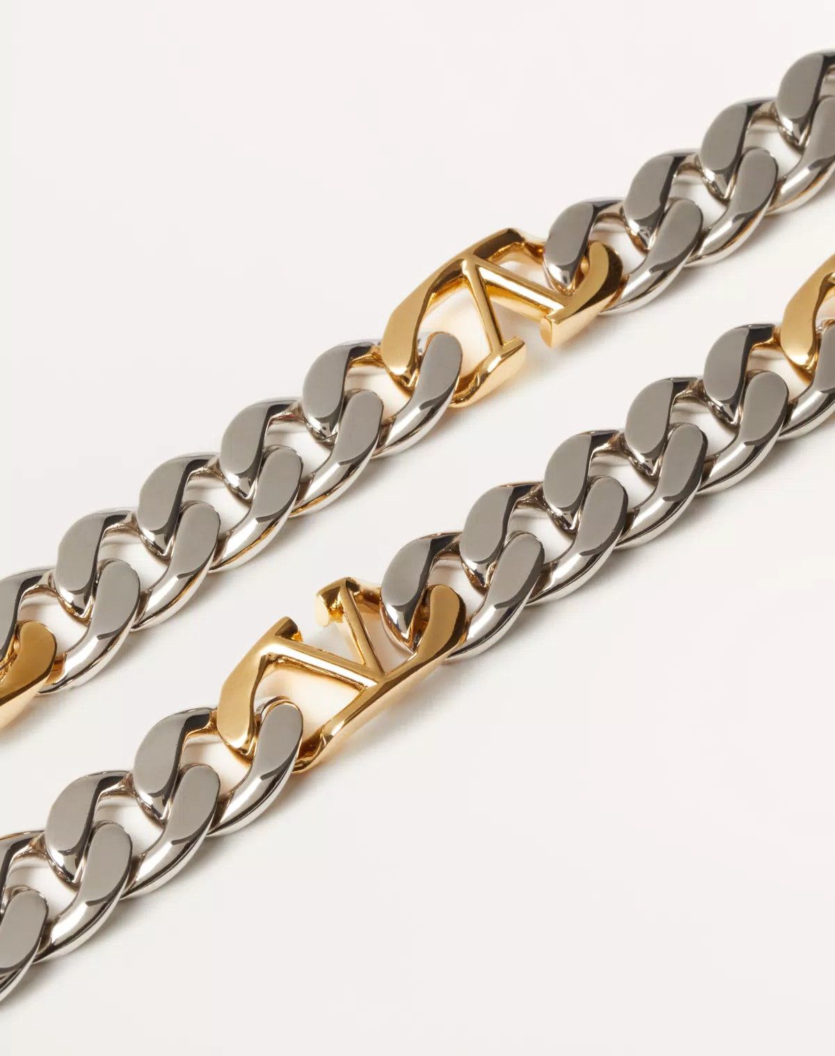 Valentino oc11z0625 Size: OS/Vlogo Chain Metal Necklace in Silver Size ONE SIZE - 2 Thumbnail