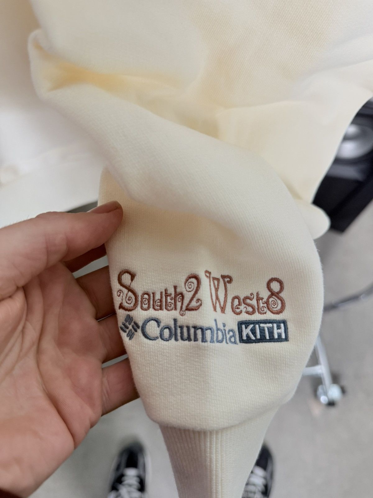 Kith Kith Columbia S2W8 Nelson Crewneck Sandrift Size US XL / EU 56 / 4 - 4 Thumbnail