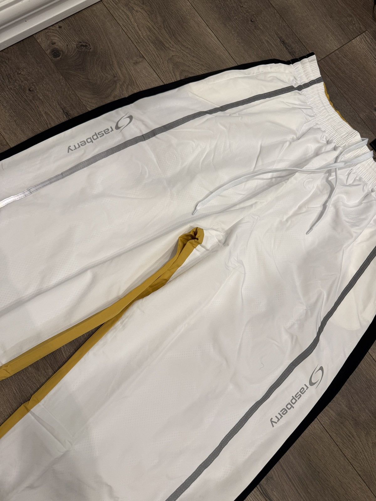 The GV Gallery The GV Gallery Half Half Pants Size US 34 / EU 50 - 4 Thumbnail
