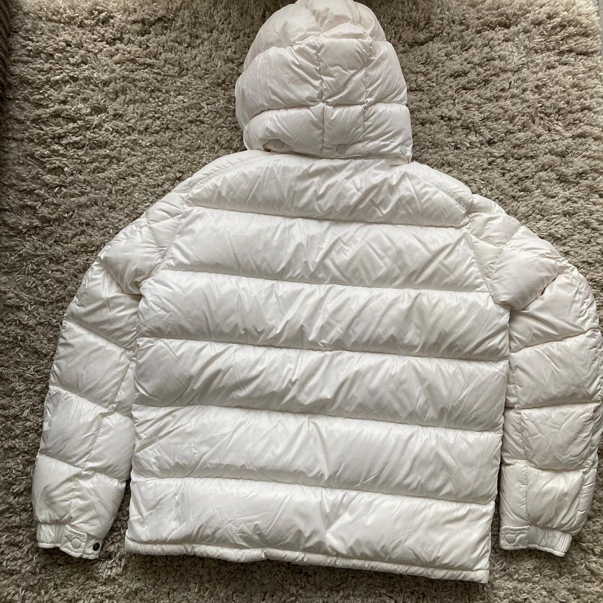 Moncler Moncler MAYA jacket outerwear size 5 white down vest Size US XL / EU 56 / 4 - 12 Thumbnail
