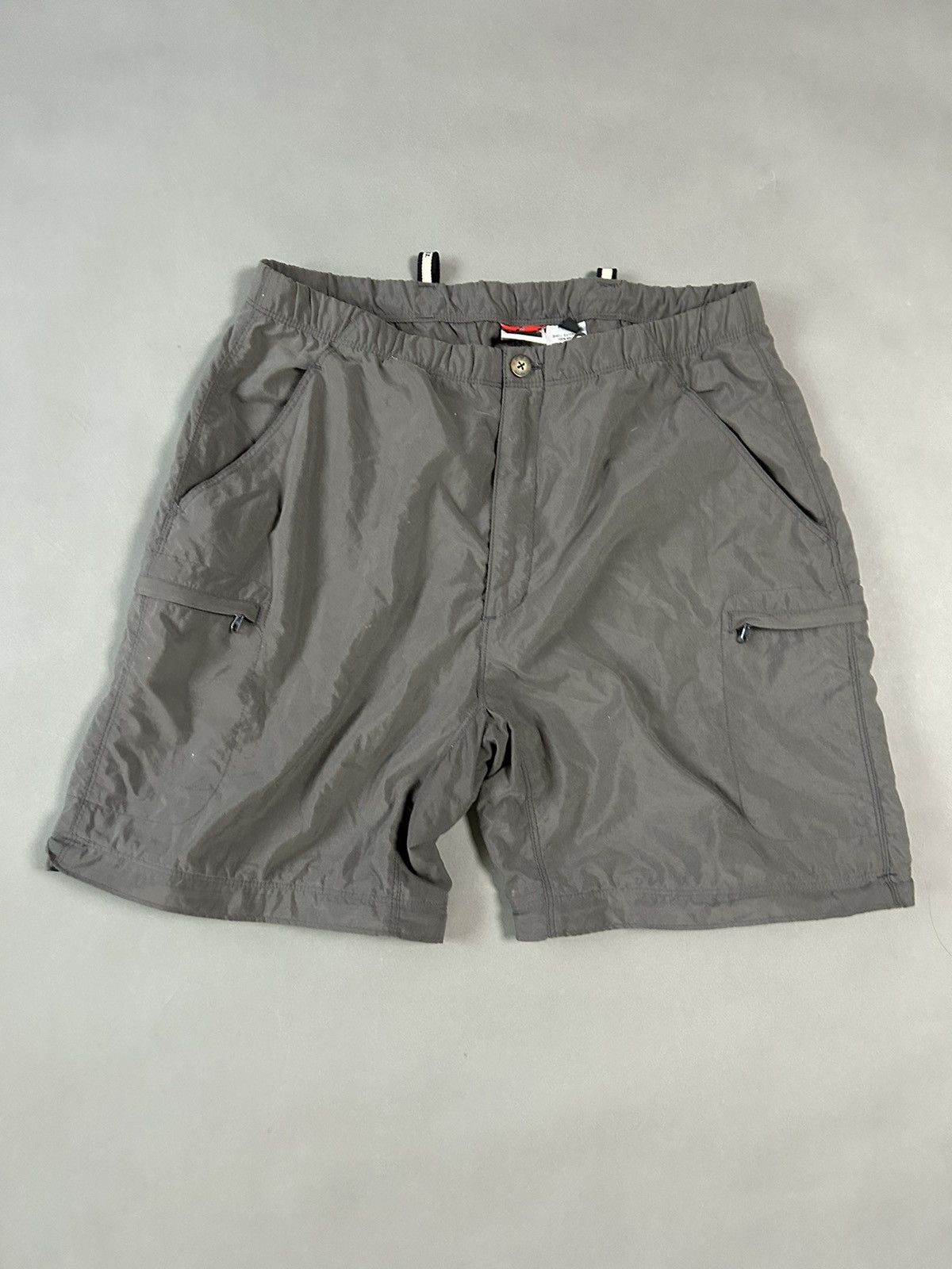 The North Face × Vintage The North Face vintage grey nylon track pants shorts TNF Size US 30 / EU 46 - 3 Thumbnail