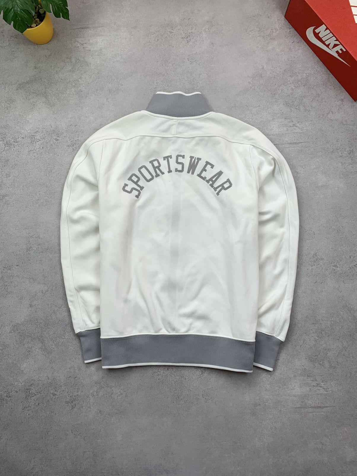 Nike Nike Sportswear Vintage 2010 Full-Zip Jacket Mens Size L Size US L / EU 52-54 / 3 - 5 Thumbnail