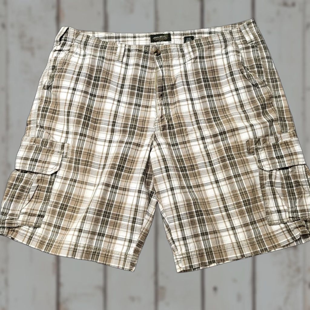 Eddie Bauer Eddie Bauer Cargo Shorts Men 42 Brown Plaid Khaki Pocket Cargo Pockets Camping Hiking Fishing Summer Outdoor Vintage: No? Size US 42 / EU 58 - 1 Thumbnail
