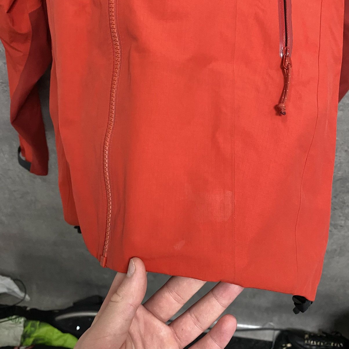 Arc'teryx Men's Arcteryx Beta Gore-Tex Jacket Size S Gorpcore Size US S / EU 44-46 / 1 - 19 Thumbnail