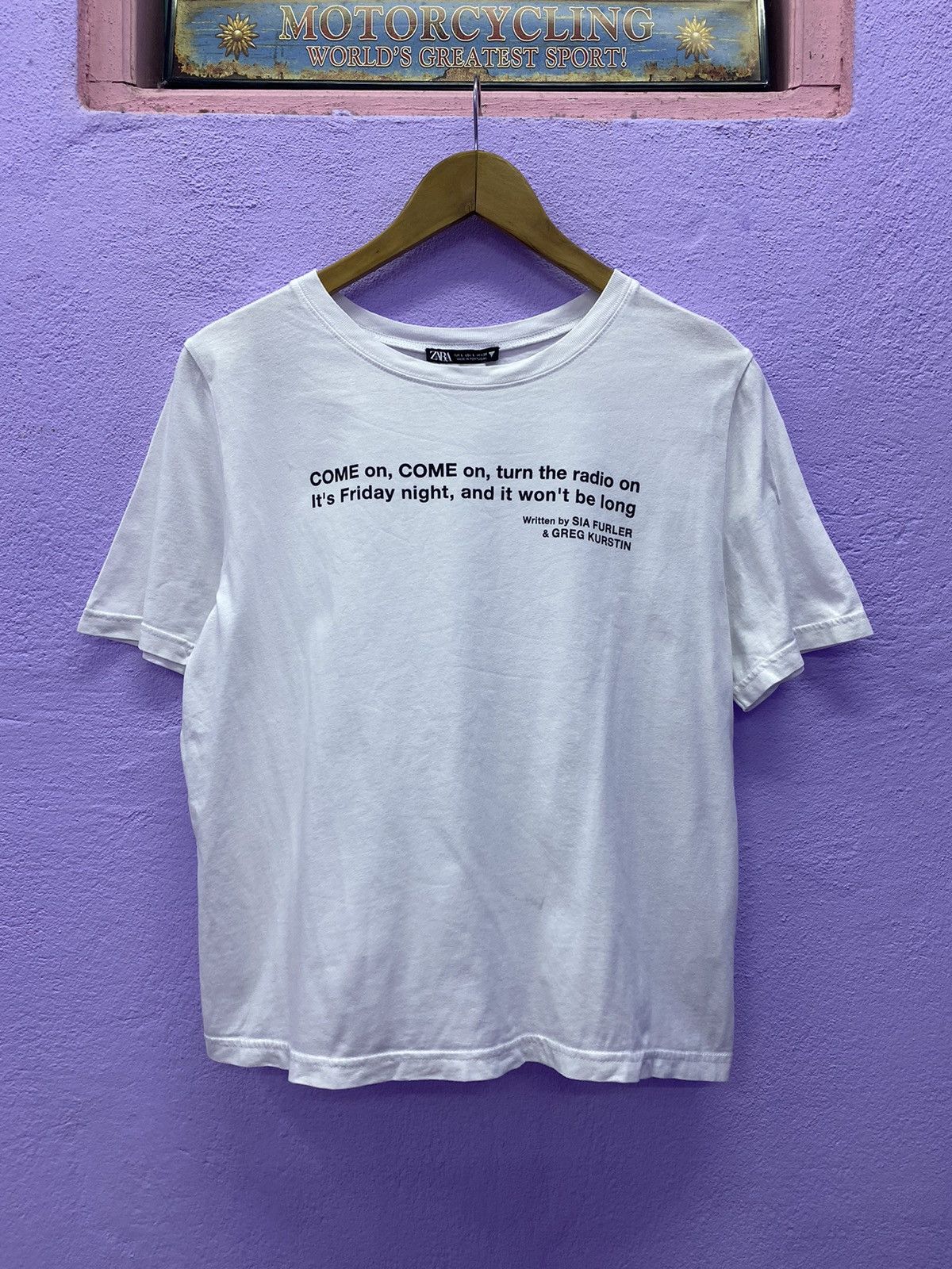 Band Tees Cheap Thrills lyric Scrip by Sia Furler and Greg Kurstin Size US M / EU 48-50 / 2 - 1 Thumbnail