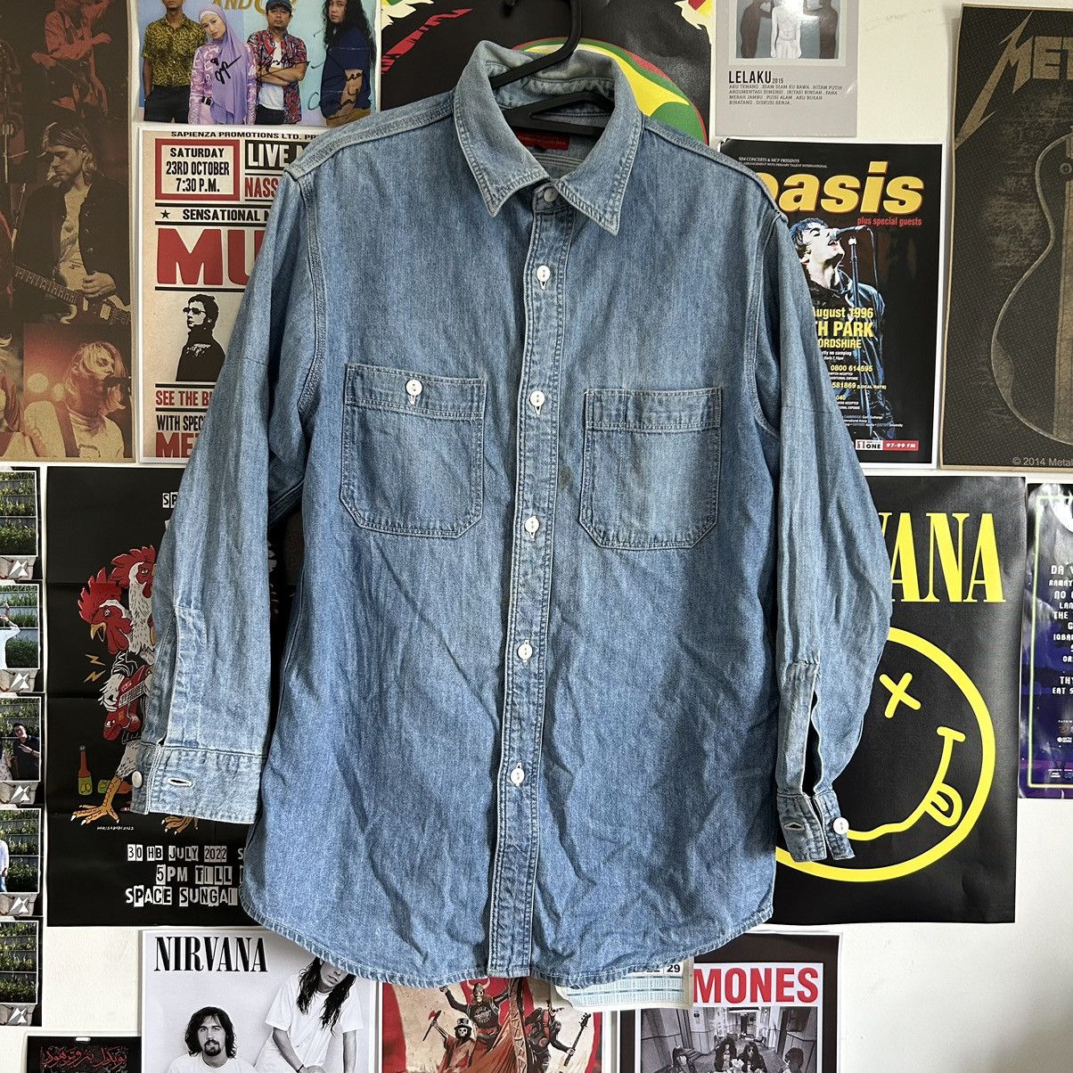 image of Edwin 90's Blue Wash Denim Shirt, Men's (Size Large)