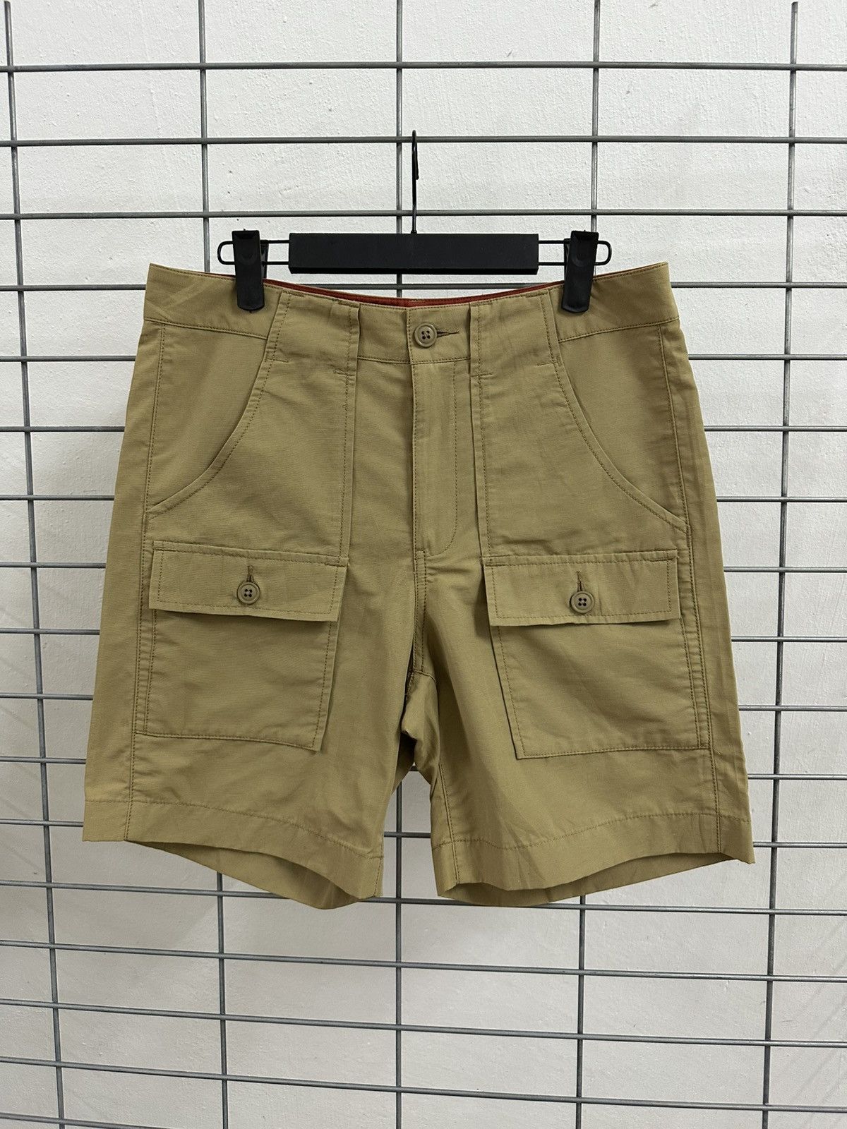 L.L. Bean Rare And Beautiful LL Bean Multi Pocket Fatigue Baker Shorts Size US 30 / EU 46 - 1 Thumbnail