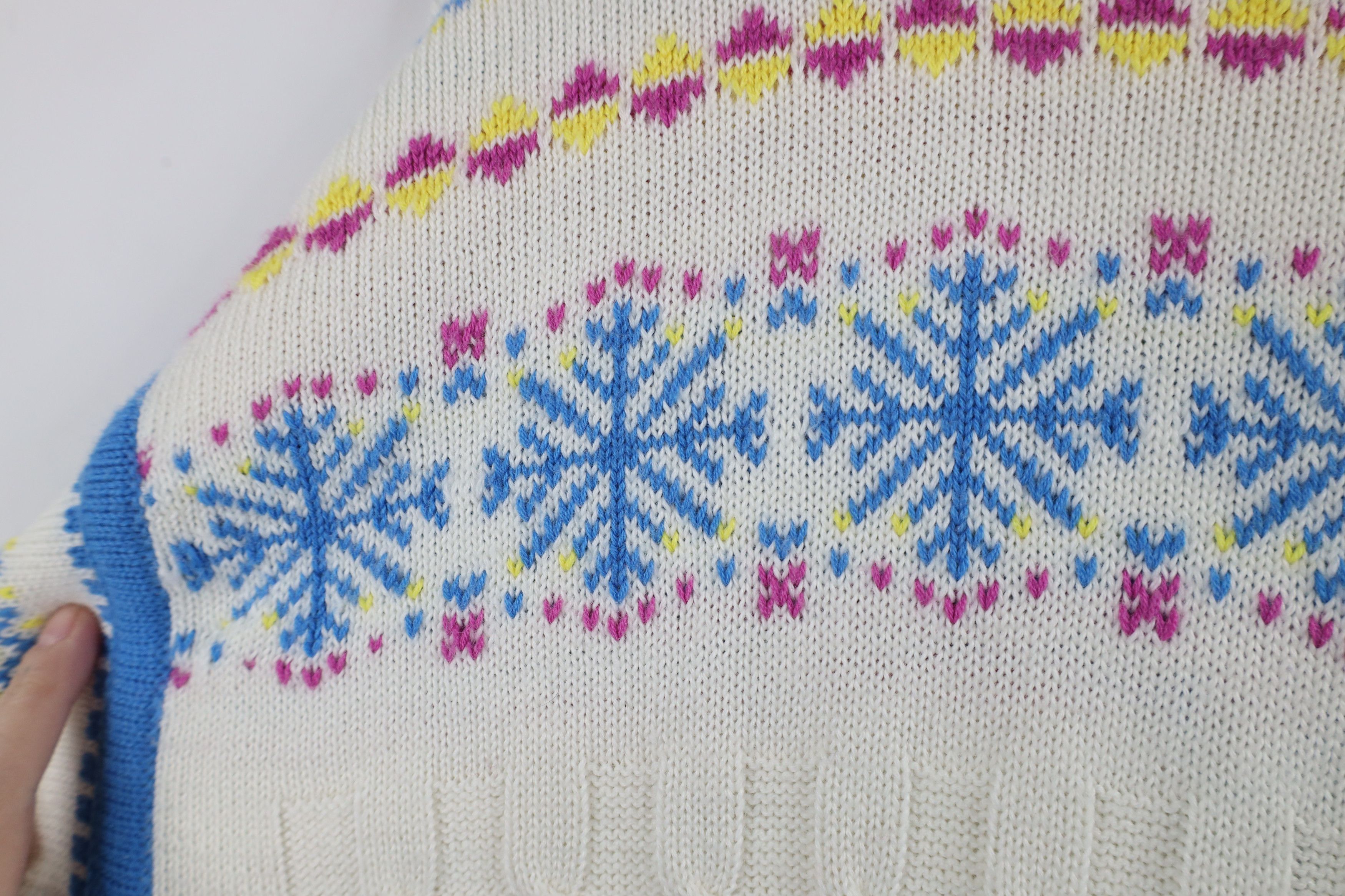 Vintage Vintage 70s 80s Streetwear Fair Isle Snowflake Knit Sweater Size M / US 6-8 / IT 42-44 - 7 Thumbnail