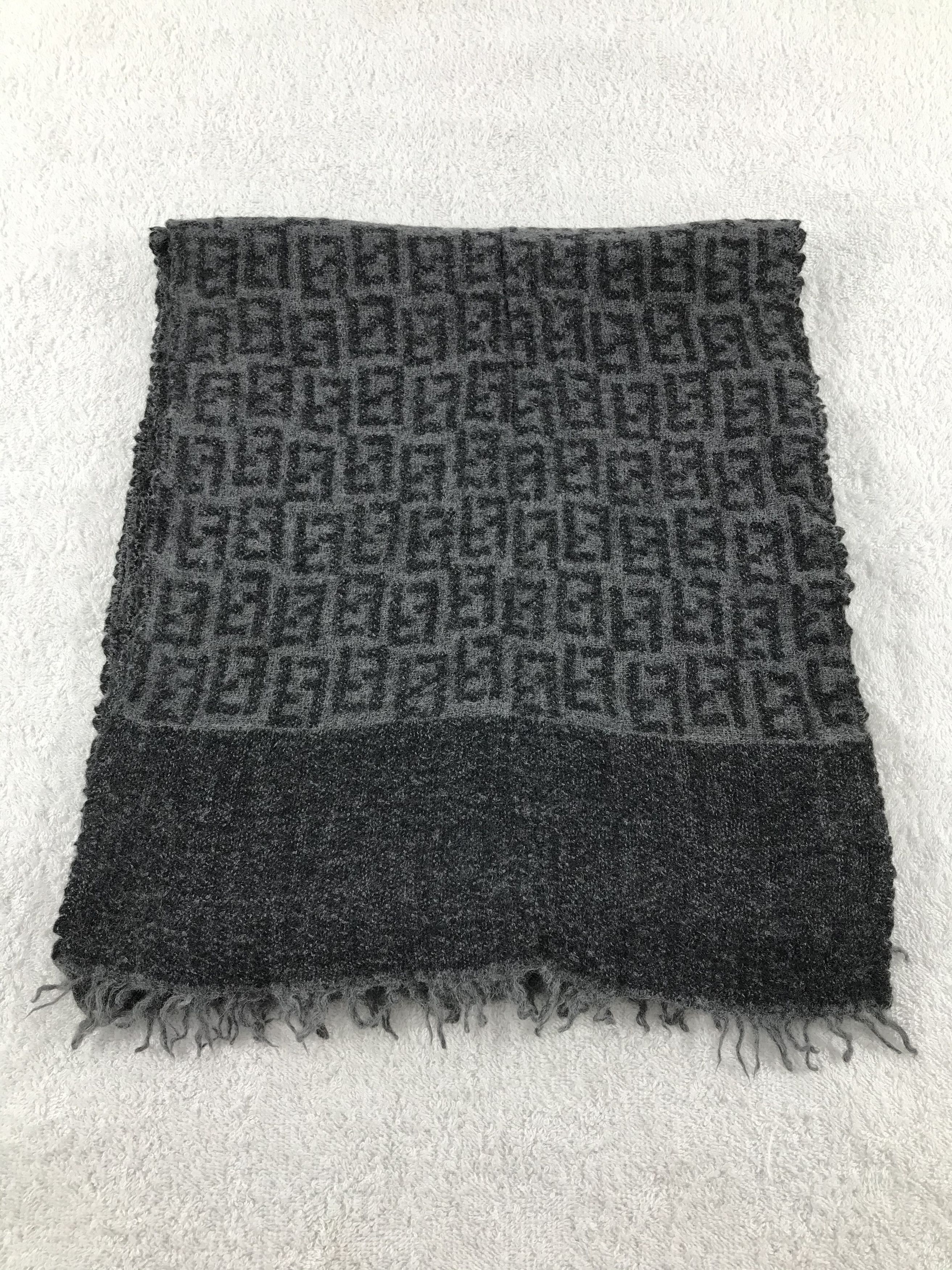 Vintage Fendi Scarf / Muffler / Neckwear - WW1453 Size ONE SIZE - 2 Thumbnail