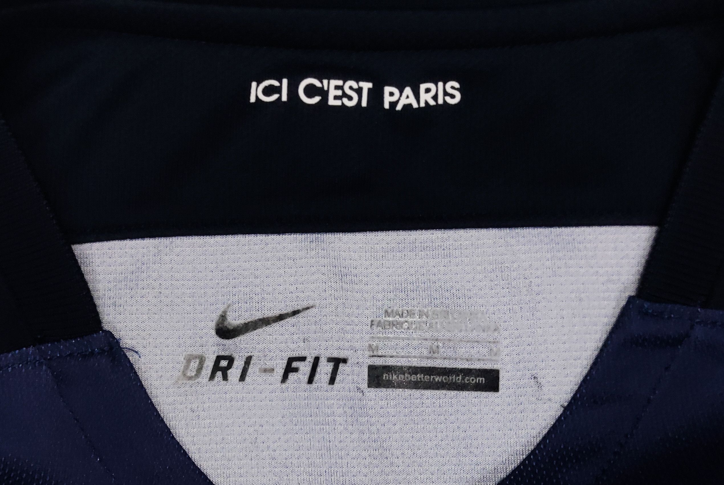 Nike Paris Saint-Germain 2015 2016 Nike Home Shirt PSG Size US M / EU 48-50 / 2 - 3 Thumbnail