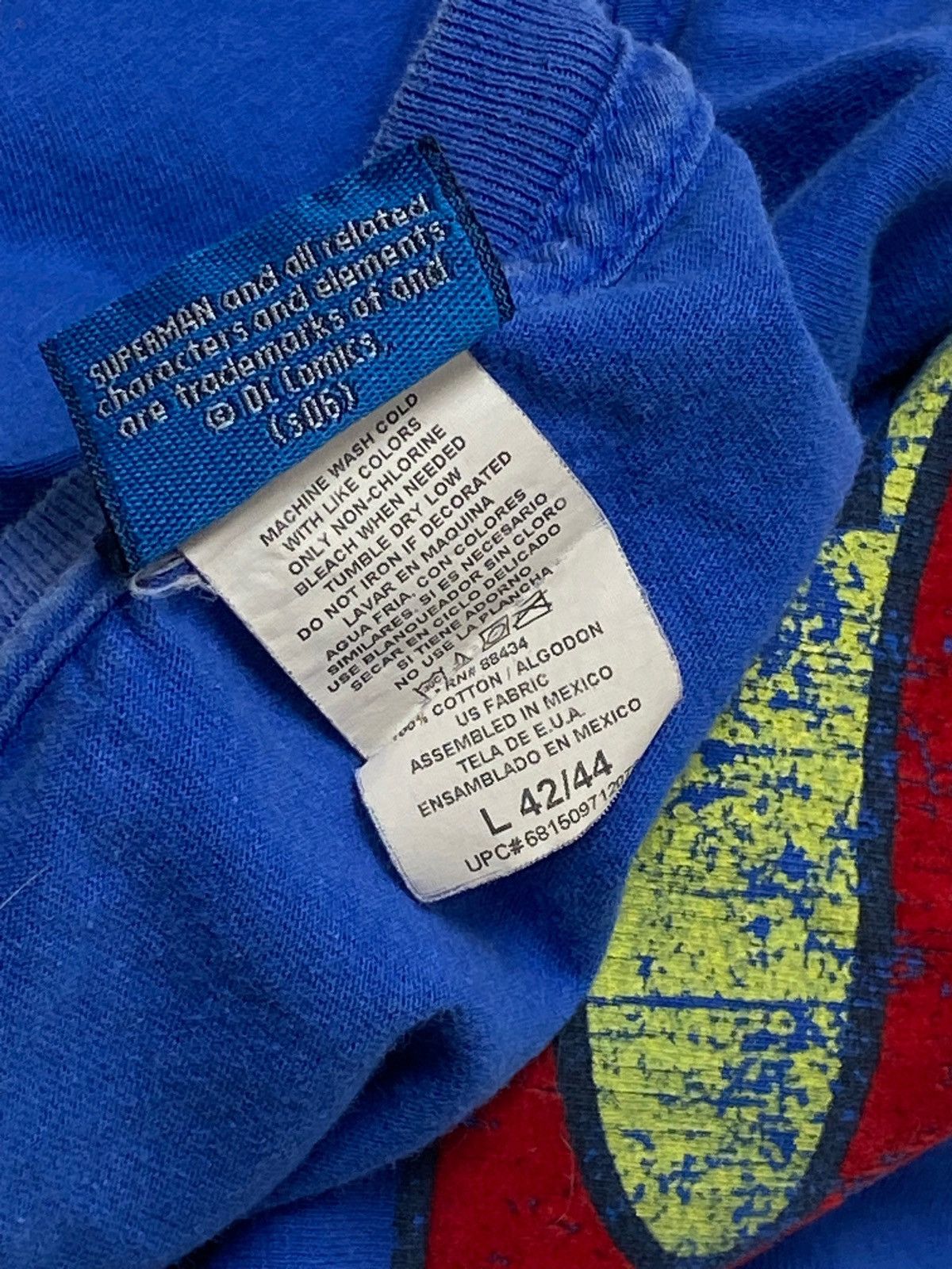 DC Comics 2006 Vintage DC COMICS SuperMan Blue Big Logo T Shirt Size US M / EU 48-50 / 2 - 4 Thumbnail