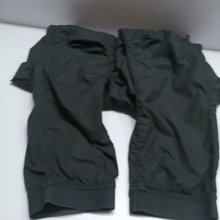 Stone Island Stone Island Black Cargo Pants for Men Size US 33 - 6 Thumbnail