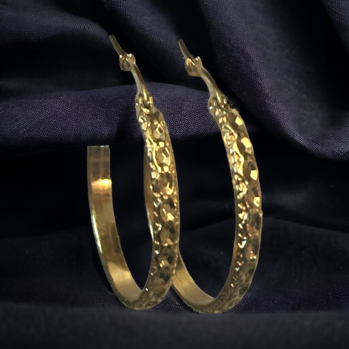 Other Gold tone etched hoop earrings Size ONE SIZE - 1 Thumbnail