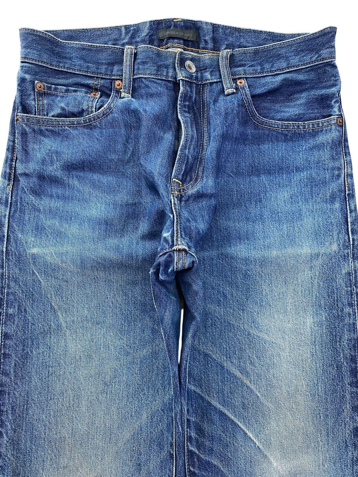 Uniqlo Uniqlo Faded Wash Ripped Knee Style Straight Leg Jeans Size US 31 - 2 Thumbnail
