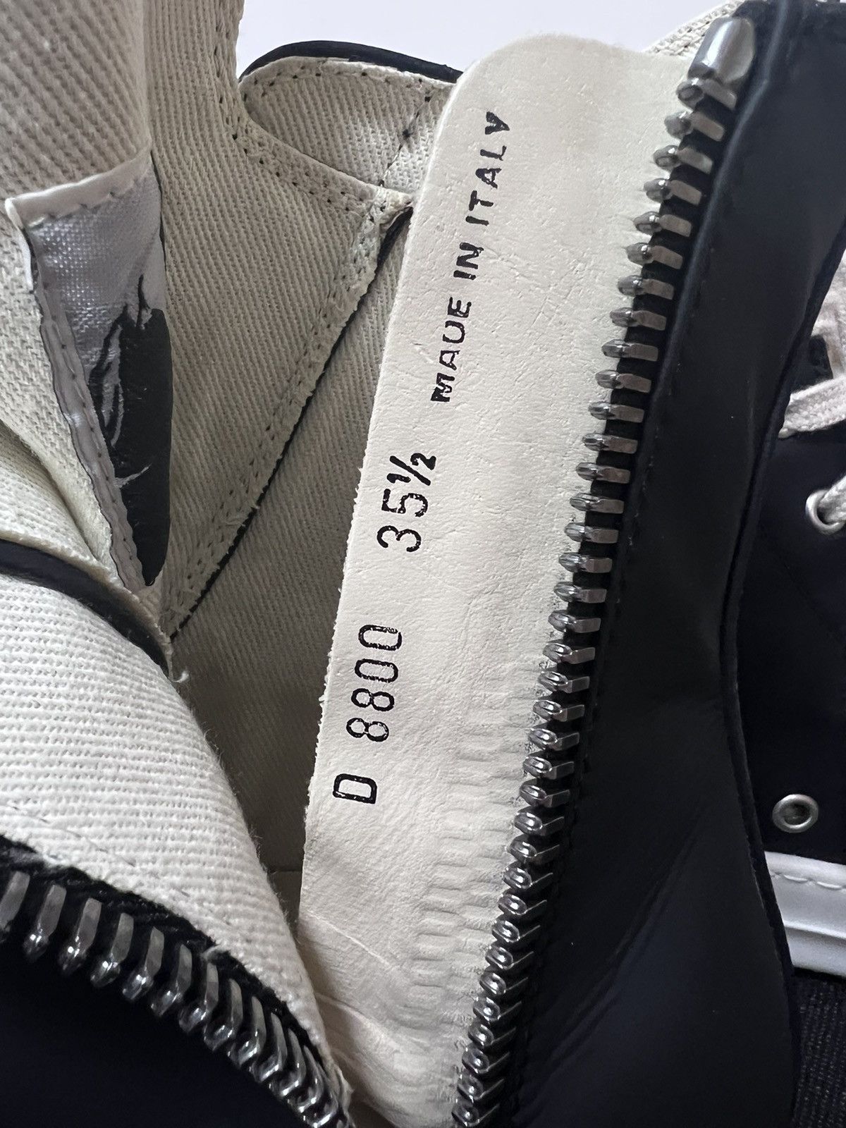 Rick Owens Drkshdw Rick owens drkshdw ramones high top sneakers sz35.5 Size US 5.5 / IT 35.5 - 8 Thumbnail