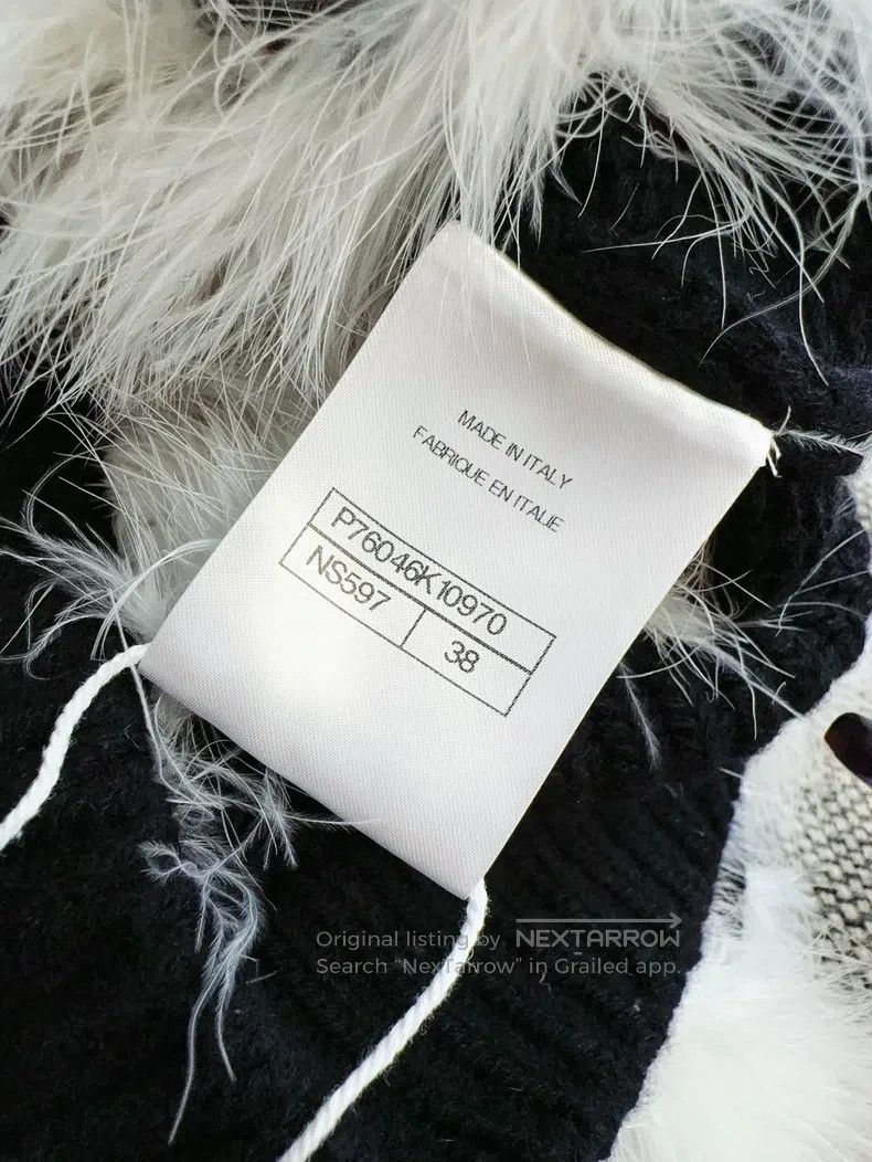Chanel Chanel 23K black and white camelia feather knitted top swe Size XS / US 0-2 / IT 36-38 - 7 Thumbnail