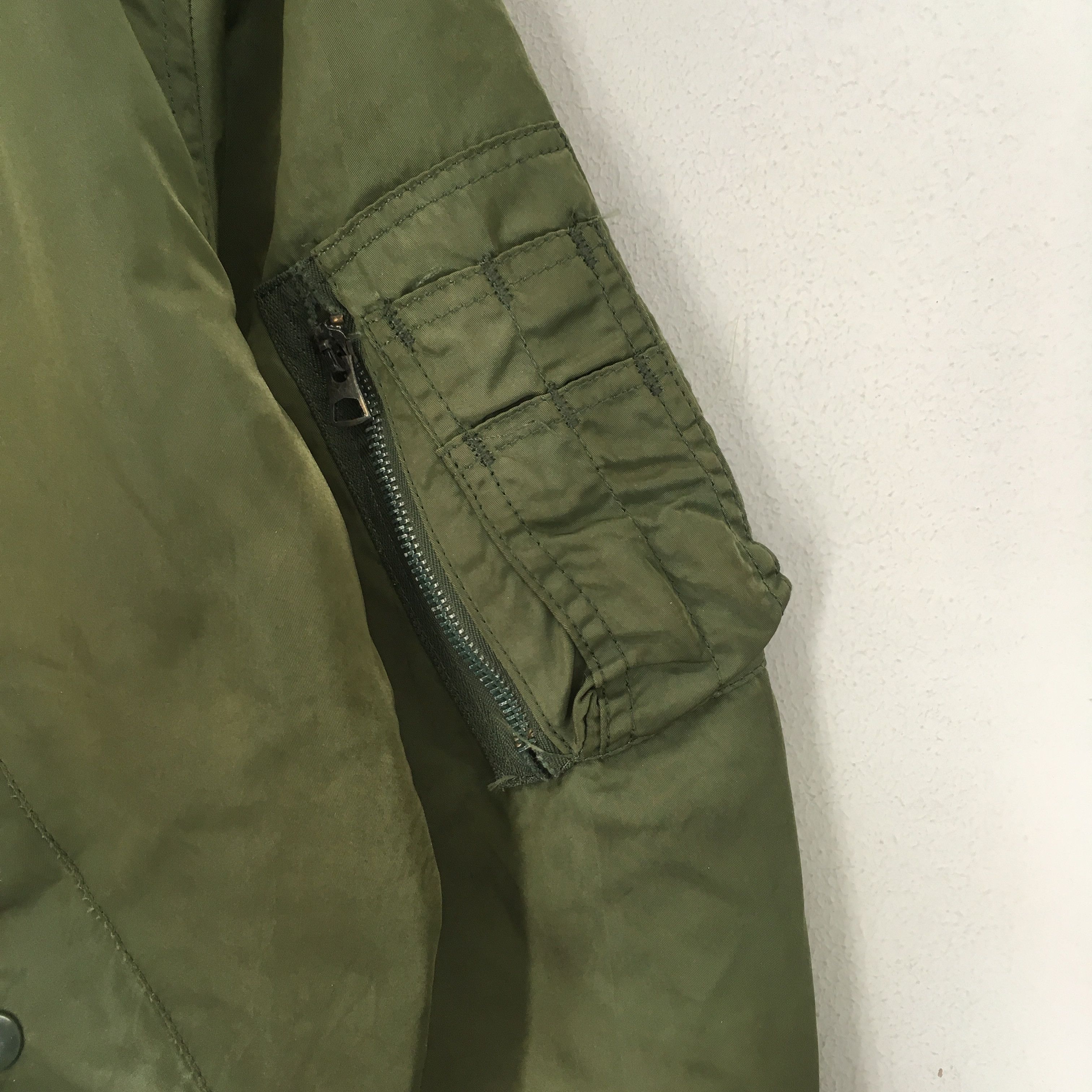Alpha Industries Vintage 90s Alpha Industries MA -1 Flight - 1847 Size US L / EU 52-54 / 3 - 6 Thumbnail