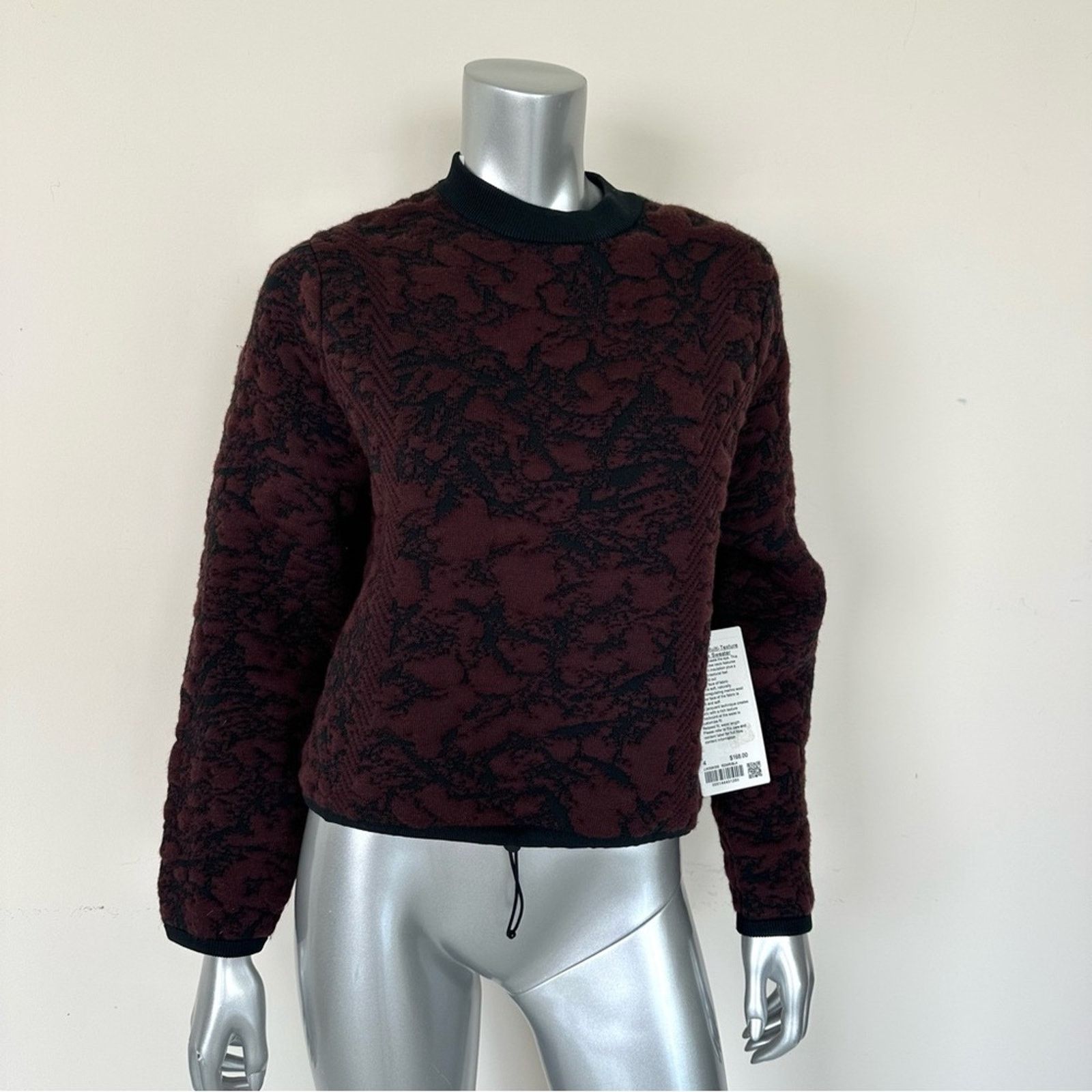 Lululemon NWT!!! Lululemon Athletica Sweater size 4 Retail 168$ Size S / US 4 / IT 40 - 1 Thumbnail