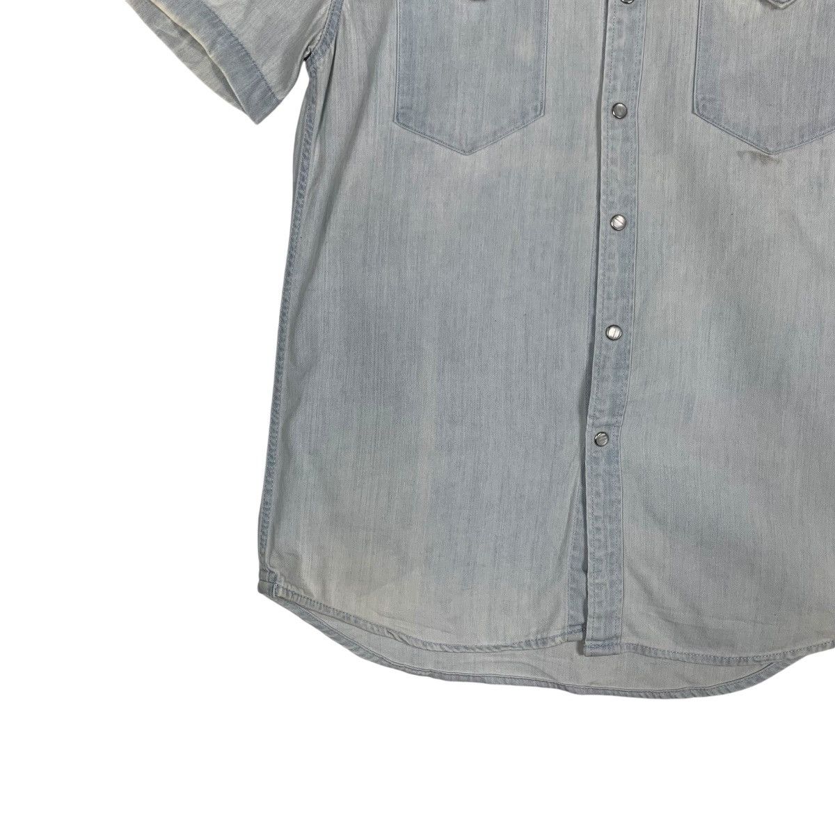 Levi's LEVI’S Blue Washed Chambray Work Shirt #1401-C63 Size US S / EU 44-46 / 1 - 3 Thumbnail