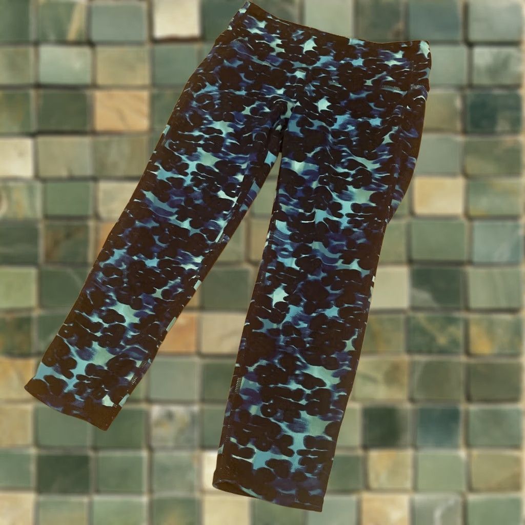Athleta Athleta Women Blue Underwater XS Chaturanga Crop Yoga Tight Leggings Size 26" / US 2 / IT 38 - 1 Thumbnail