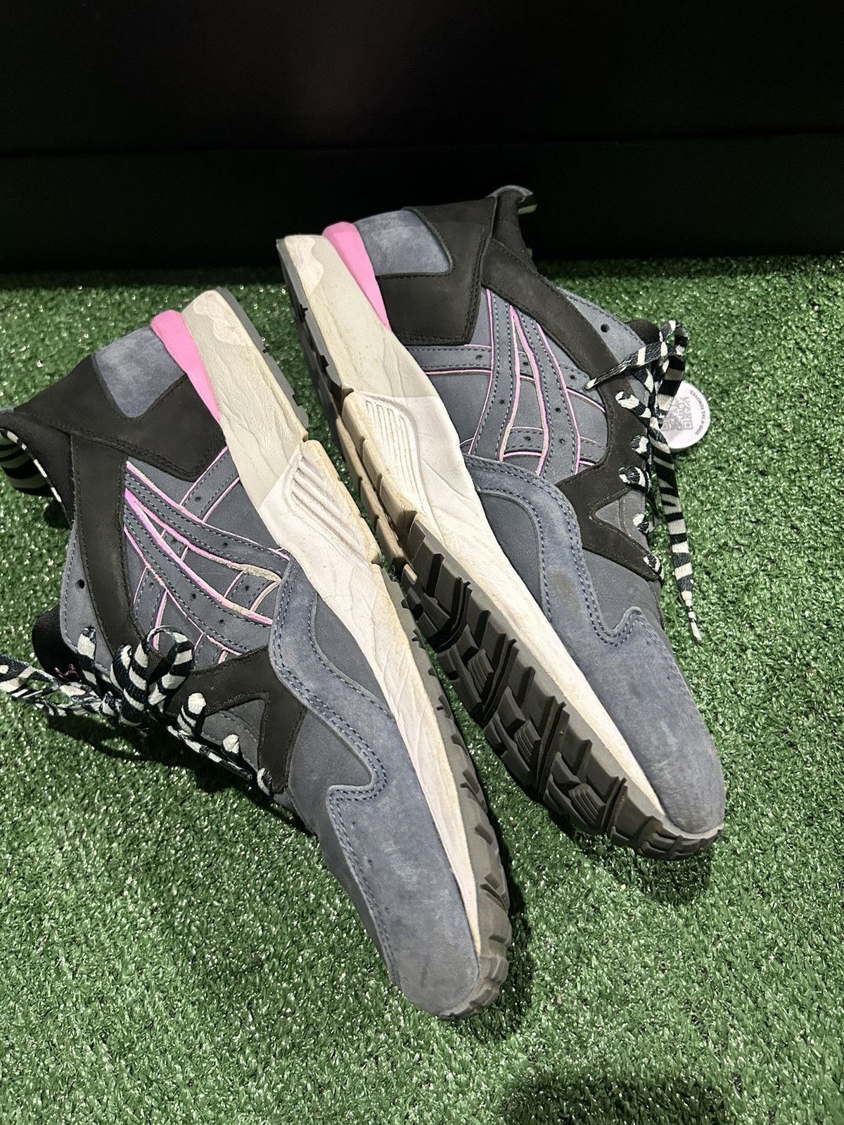 Asics × Extra Butter Asics x extra butter gel lyte v karaoke 13 Size US 13 / EU 46 - 4 Thumbnail