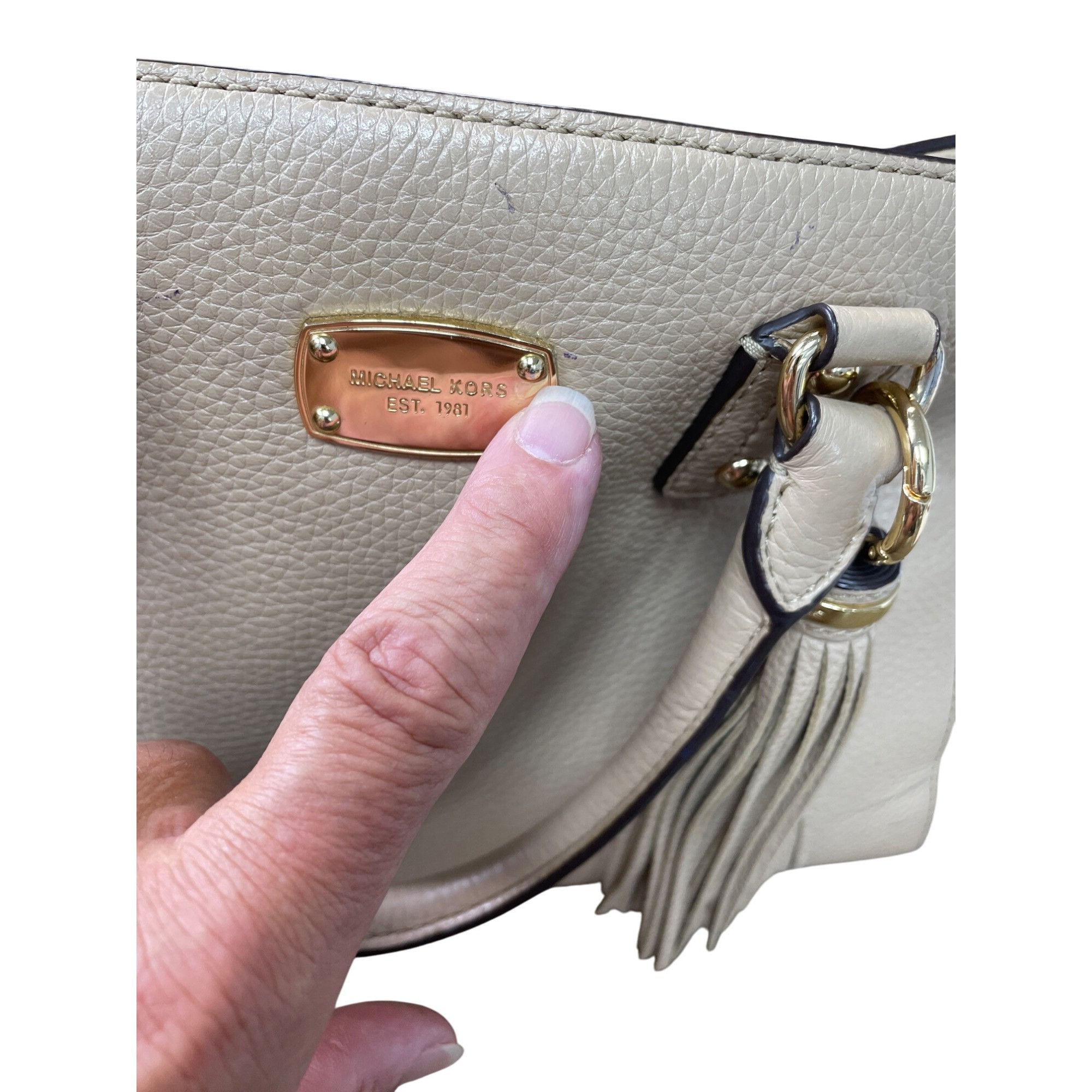 Michael Kors Michael Kors Womens Beige Leather Satchel Handbag SKU 9033 Size ONE SIZE - 14 Thumbnail