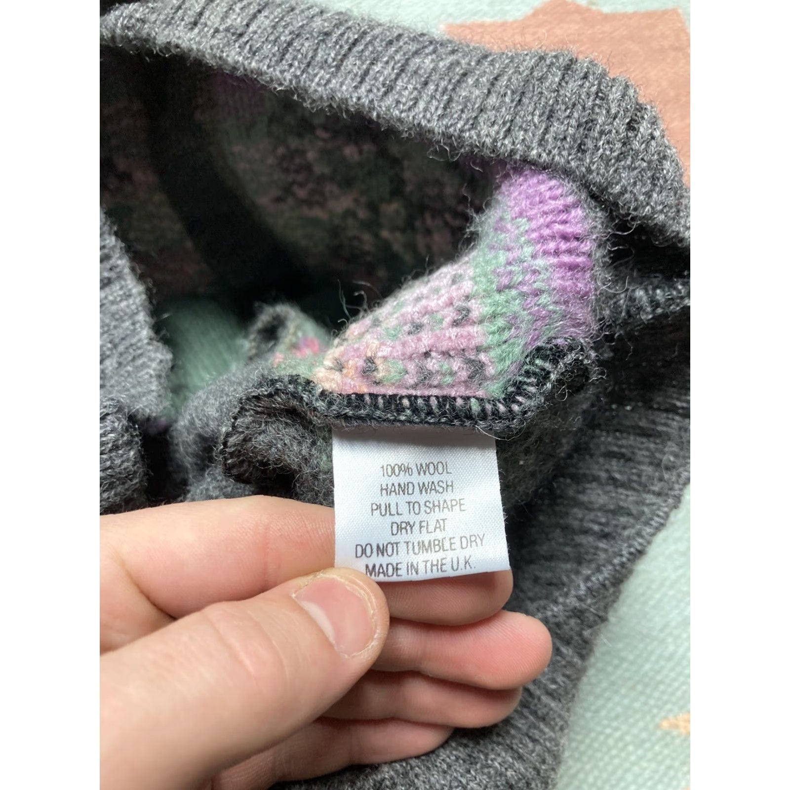 Vintage VINTAGE Acorn Cardigan Sweater Floral Wool Medium Gray Womens M Distressed Flower Pattern Size M / US 6-8 / IT 42-44 - 7 Thumbnail