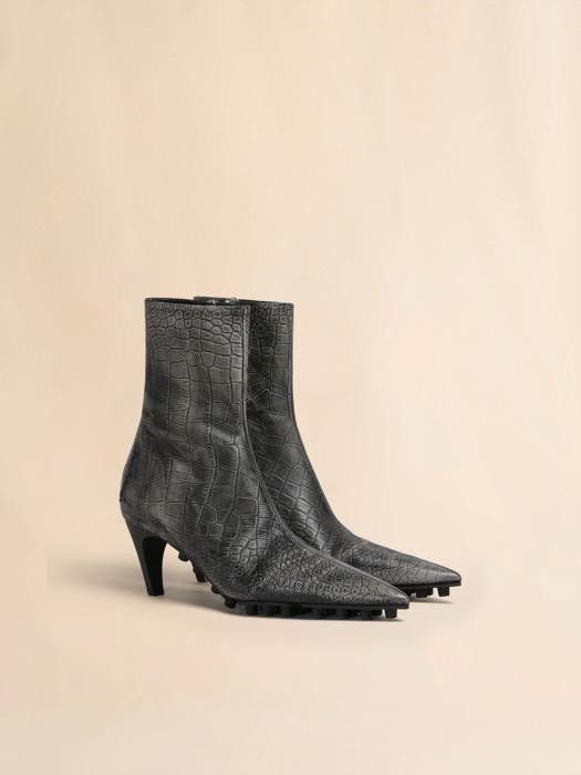 Marni o1w1db10326 Spike Ankle Boots in Black Size US 9 / IT 39 - 1 Thumbnail