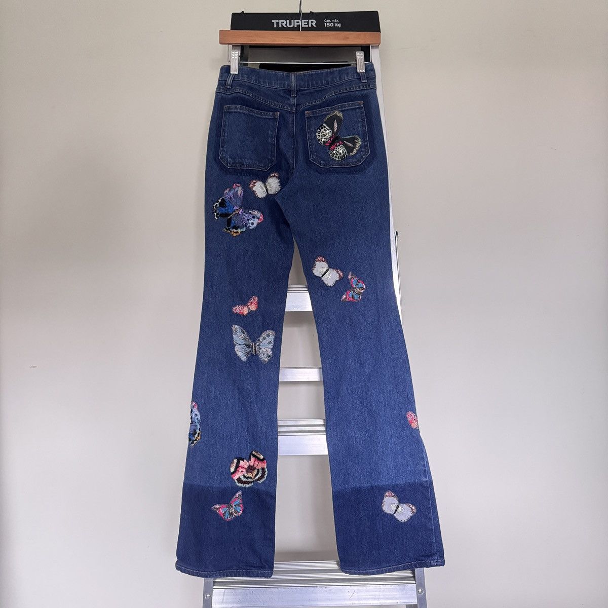 Valentino Valentino Butterfly Patches Flared Jeans Size 25" / US 0 / IT 36 - 2 Thumbnail