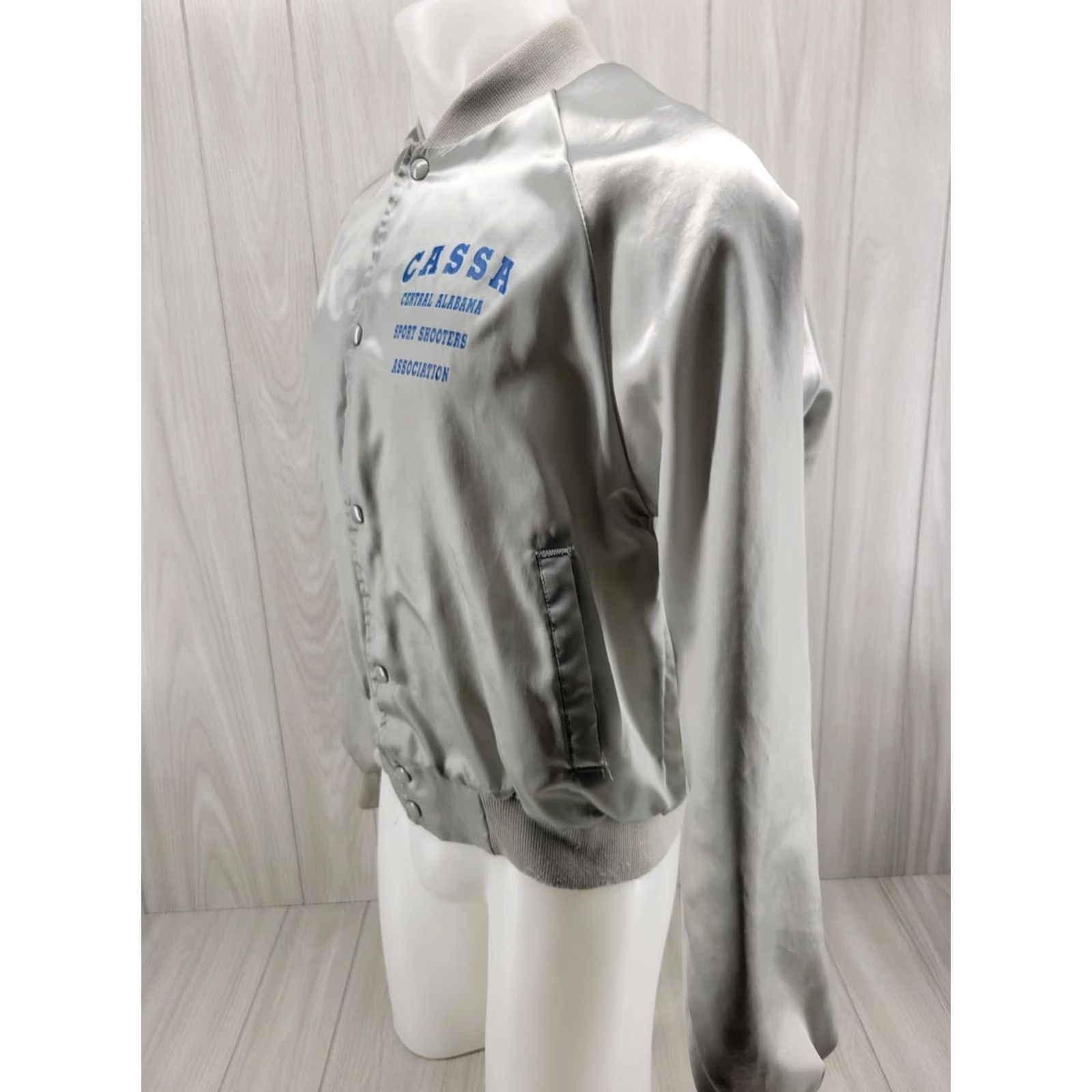 Vintage VINTAGE Stain Jacket Central Alabama Sport Shooters Association Jacket Men L Gray Windbreaker Auburn Sportswear Size US L / EU 52-54 / 3 - 3 Thumbnail