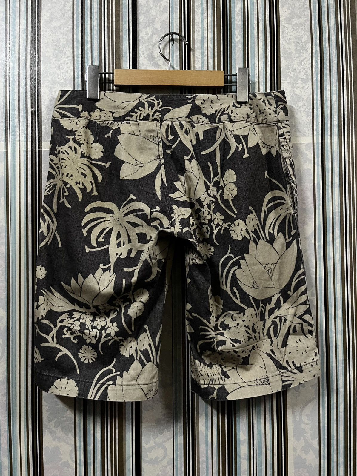 45rpm 2000s aloha motif shorts #D3 Size US 31 - 2 Thumbnail