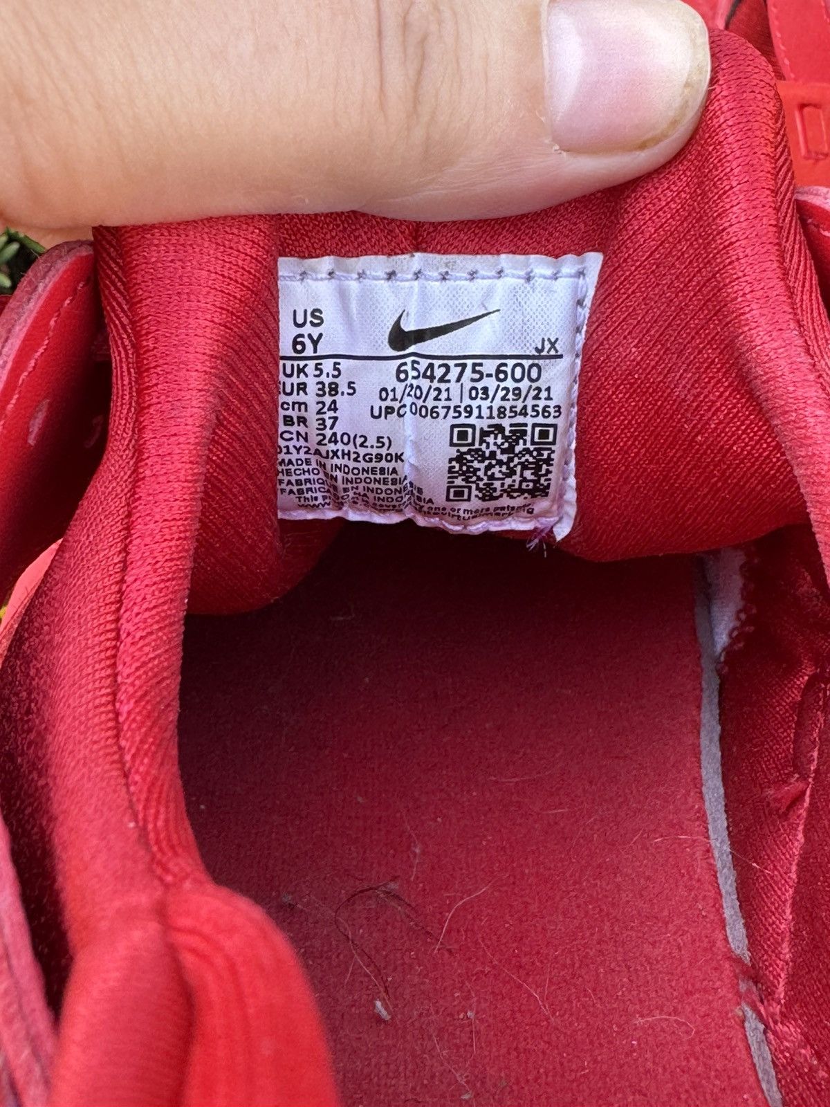 Nike Nike Air Huarache Run All Red, Size 6y Size US 6 / IT 36 - 5 Thumbnail