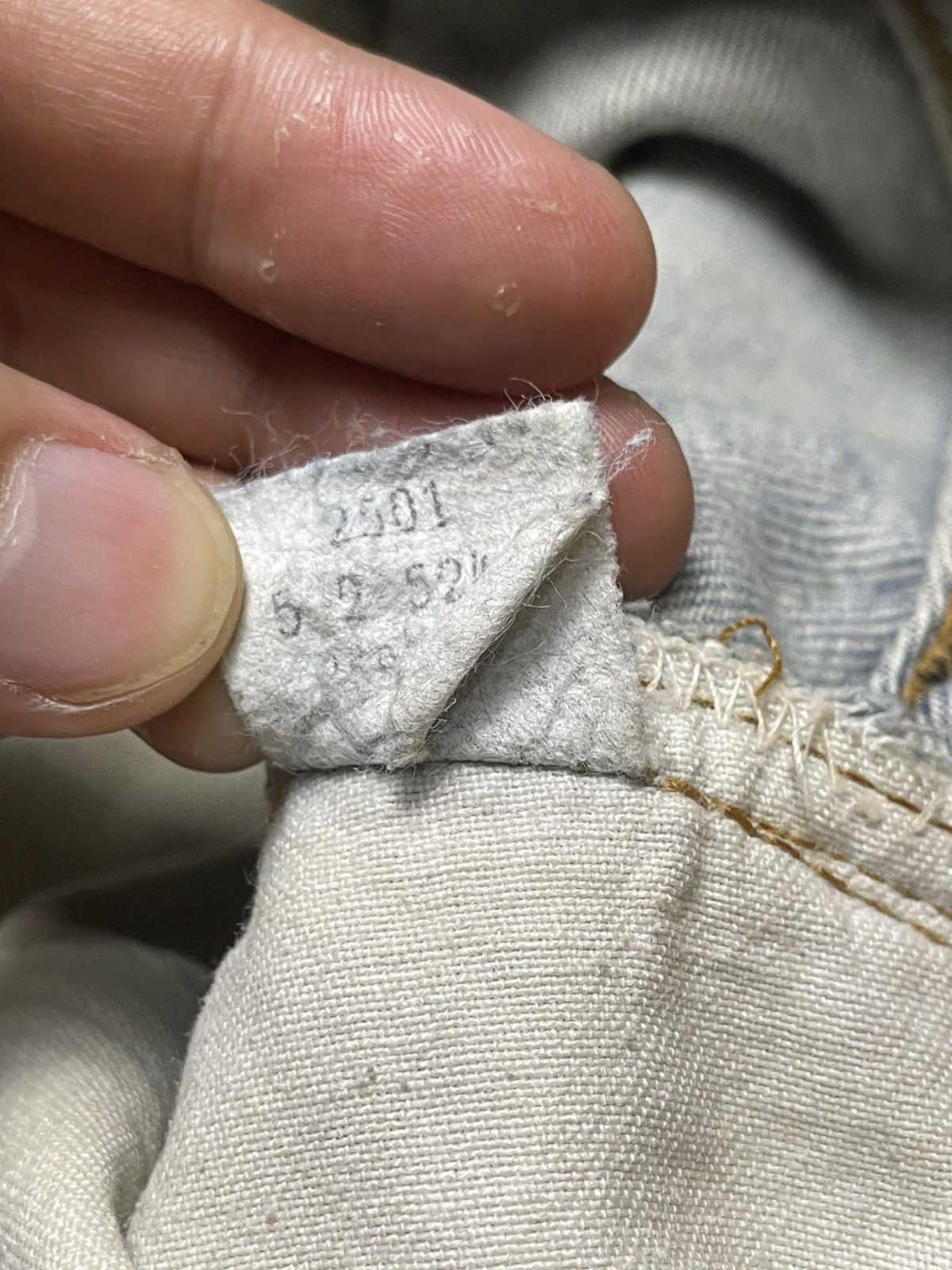Levi's × Vintage Vintage LEVIS Distressed Denim Ripped Jeans (112) Size US 34 / EU 50 - 8 Thumbnail