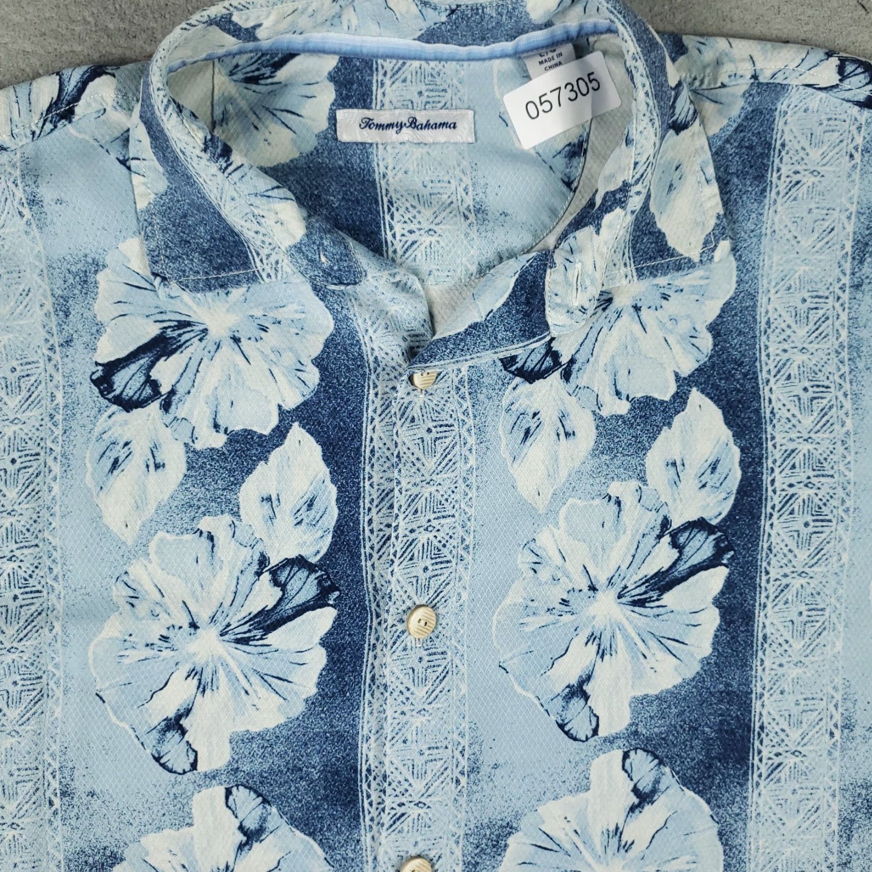 Tommy Bahama Tommy Bahama Shirt Mens Large Blue Floral Stripe Hawaiian Short Sleeve Button Up Size US L / EU 52-54 / 3 - 2 Thumbnail