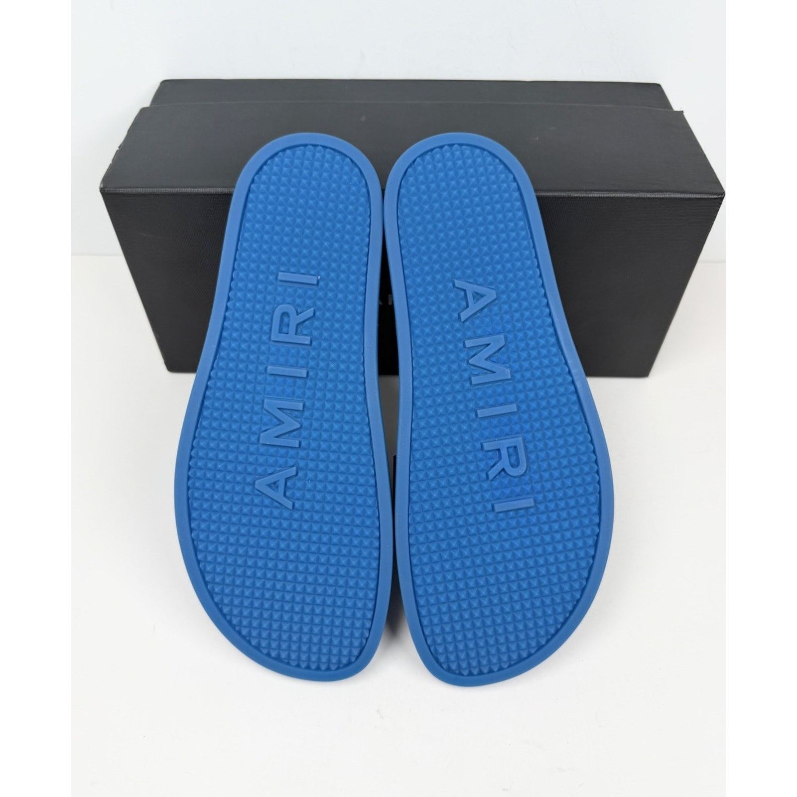 Amiri Size 41EU/8US- Amiri Logo Pool Slides NEW Size US 8 / EU 41 - 6 Thumbnail