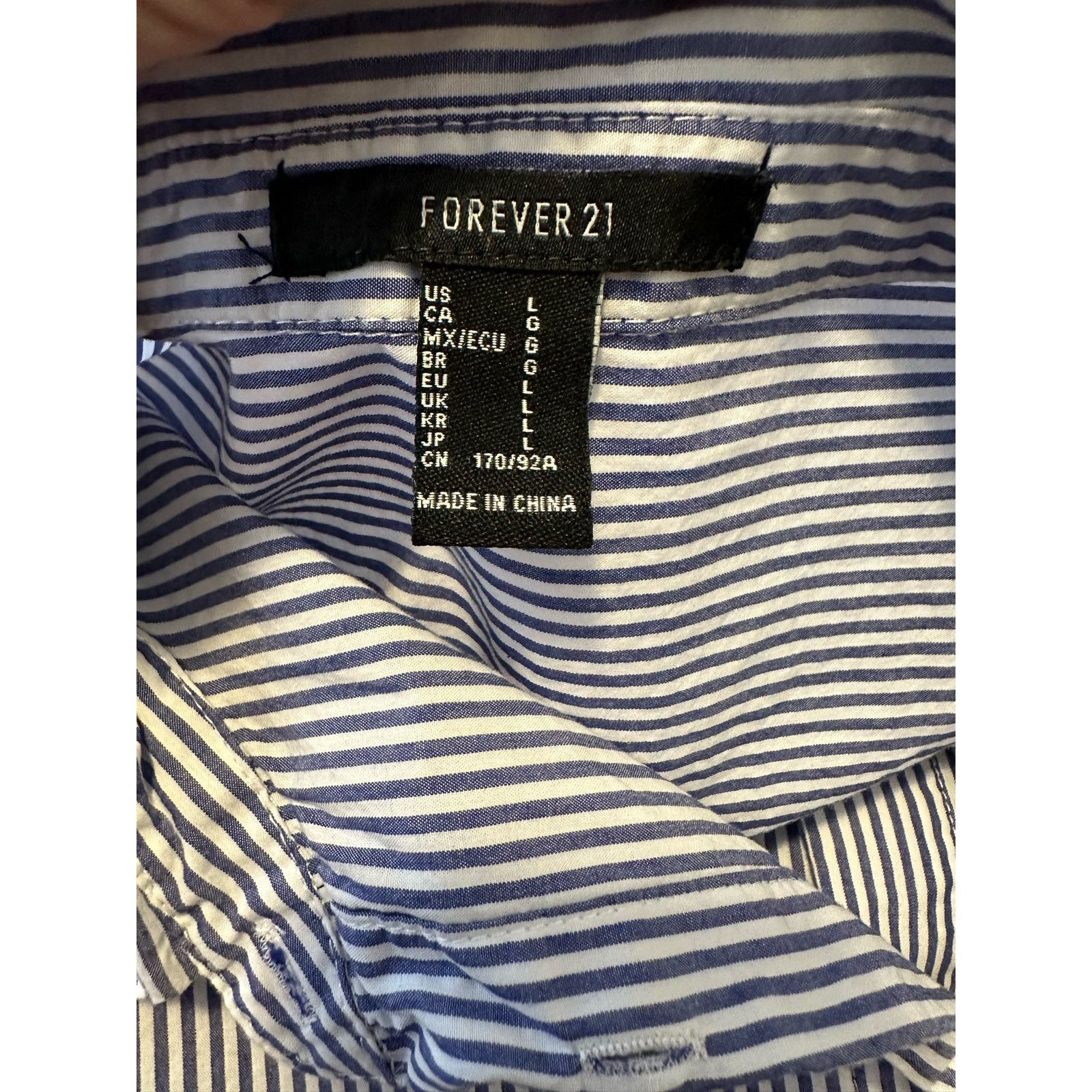 Forever 21 Forever 21 striped long sleeves button shirt size Large Size L / US 10 / IT 46 - 3 Thumbnail